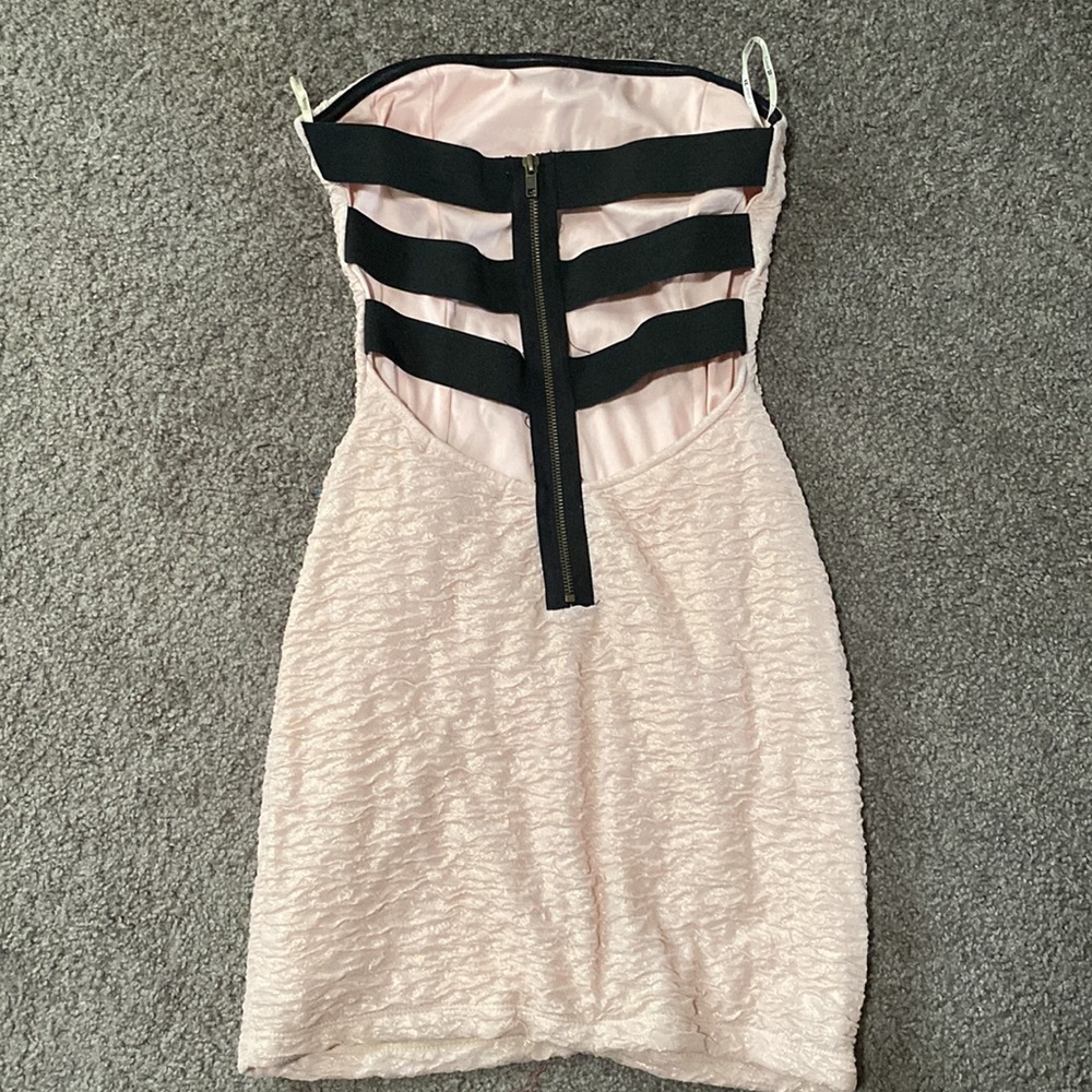 Forever 21 Woman Pink Strapless Open Back Mini Dress w/ Bra Cup